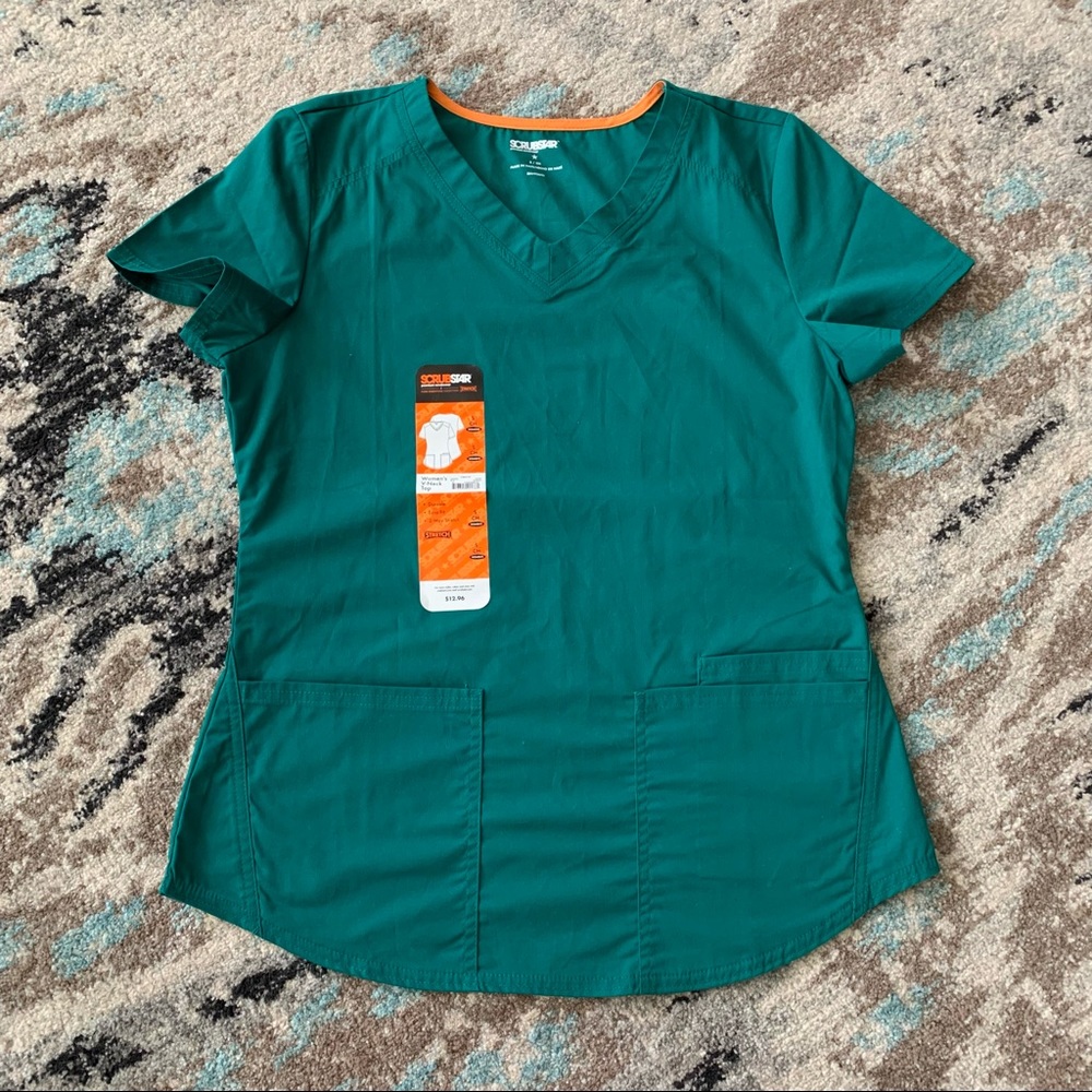 🌸 3/$30 NWT! Scrub Star Green V-Neck Scrub top